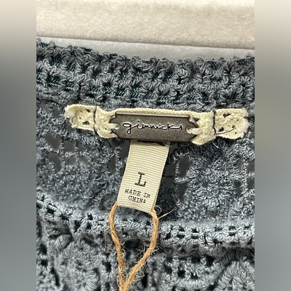 Gimmicks Blue Gray Crochet Boho Top Size Large Bohemian - Picture 8 of 8